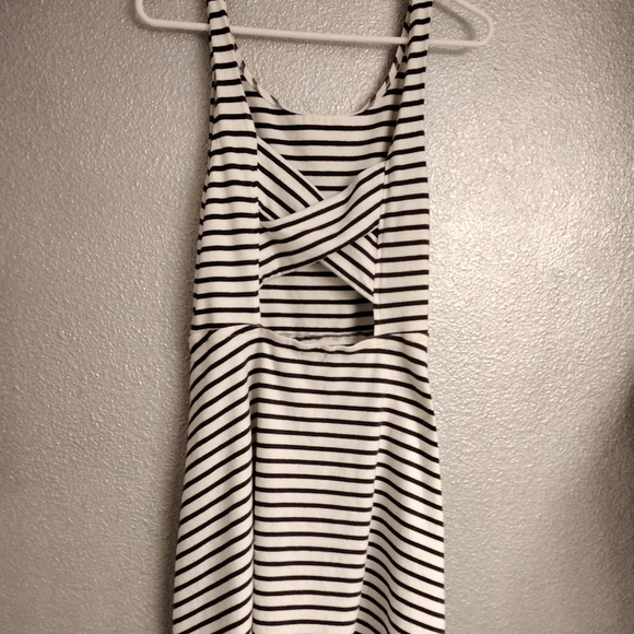 WOMEN'S /TEENS AMERICAN EAGLE OUTFITTERS SIZE L - Picture 2 of 4